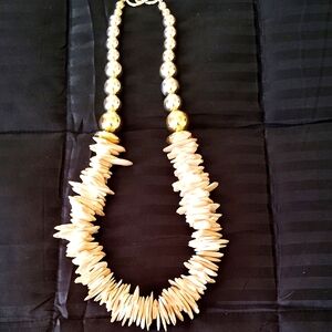 Elegant Cream and Gold Necklace